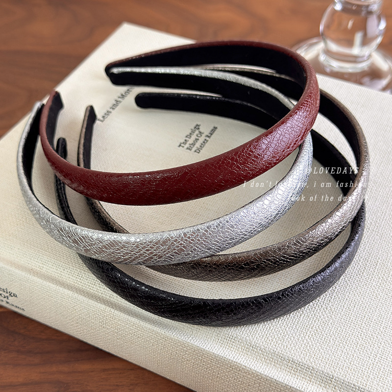 Leatherwork Pony - Diadema Delgada de Cuero Rojo Vintage,