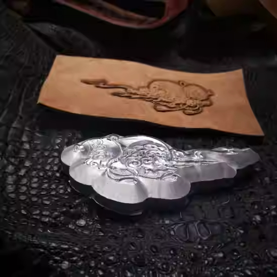Molde de Grabado en Cuero con  - Leatherwork Flowers reseña y precio