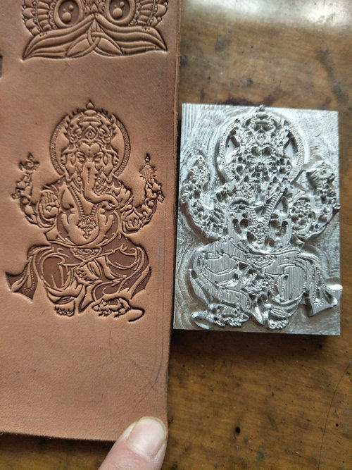 Molde de Grabado en Cuero con  - Leatherwork Flowers reseña y precio