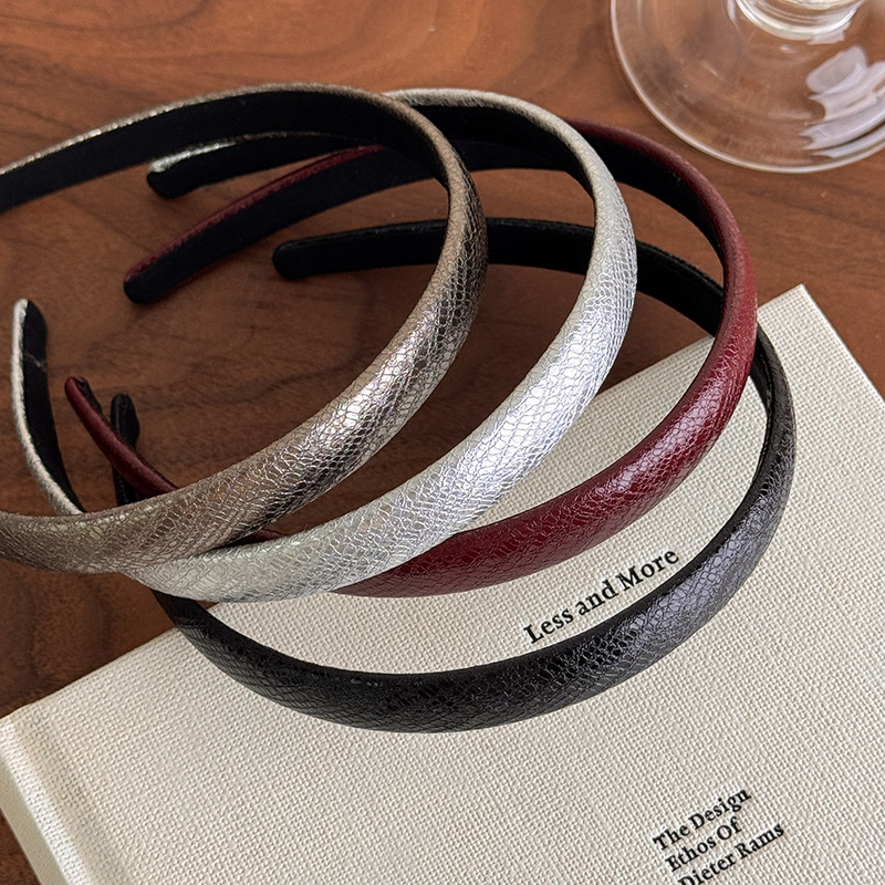 Diadema Delgada de Cuero Rojo  - Leatherwork Pony reseña y precio