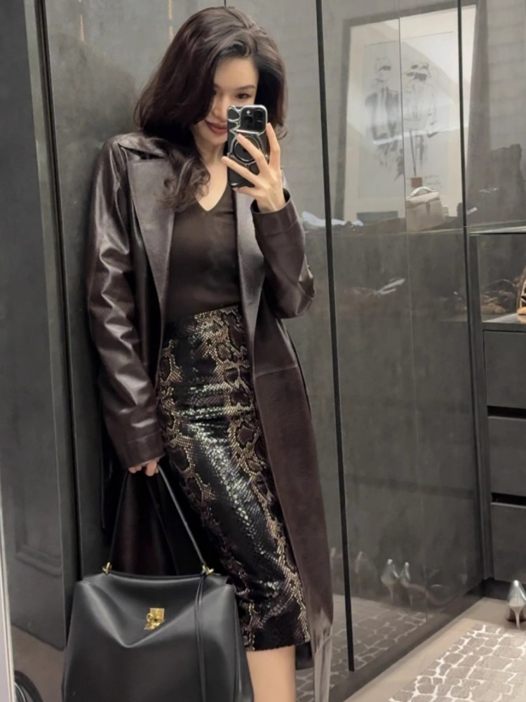 Gabardina larga de piel de ove - Leather Works Belt reseña y precio